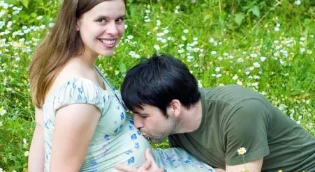 供卵代生联系地址&试管代怀上户口,做试管卵泡多大好怀孕呢